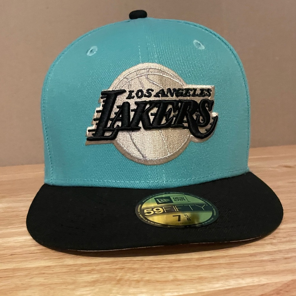 New Era NBA Los Angeles Lakers 59FIFTY Fitted Hat Cap Aqua Teal / Black 7-5/8”